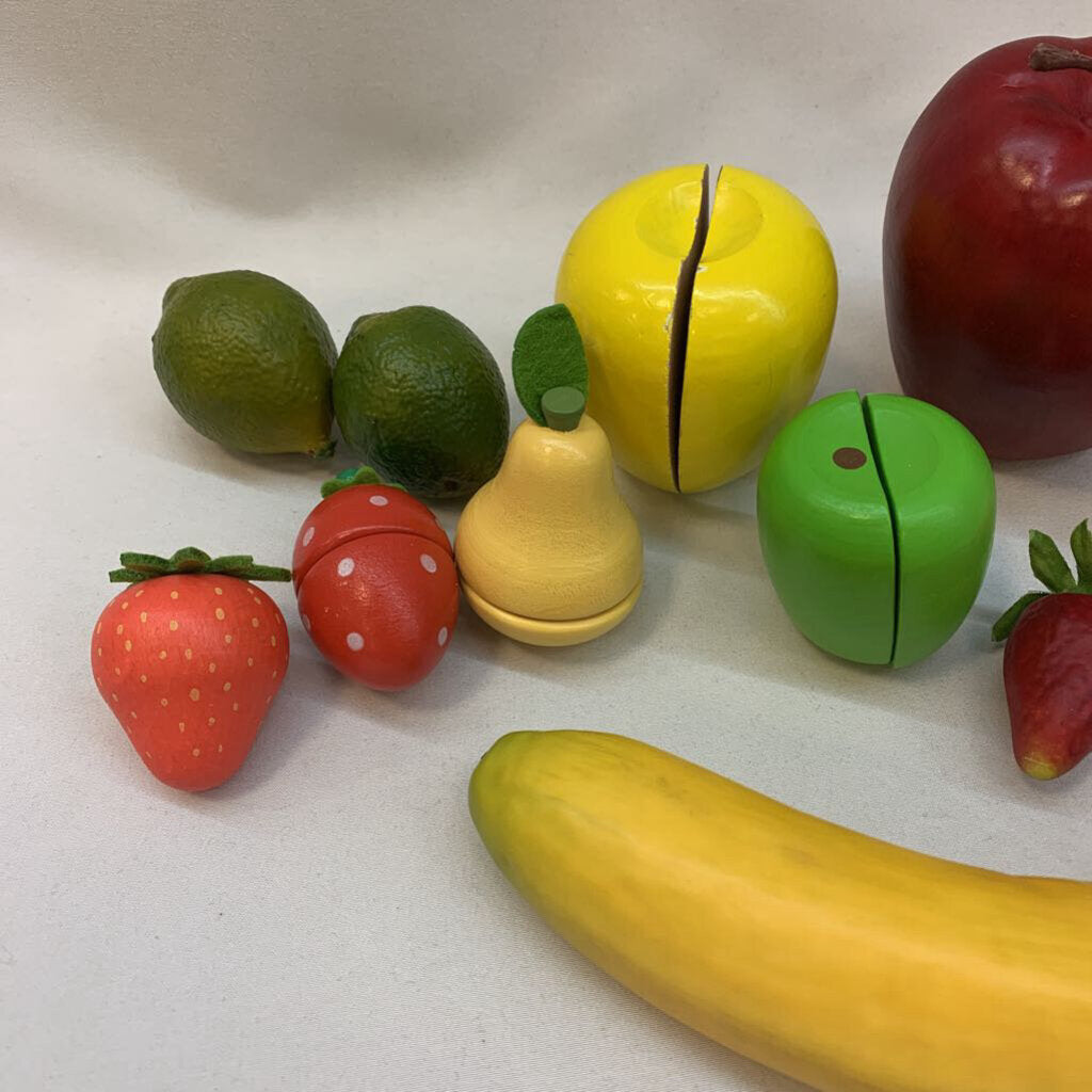 Play Kitchen: Fruits