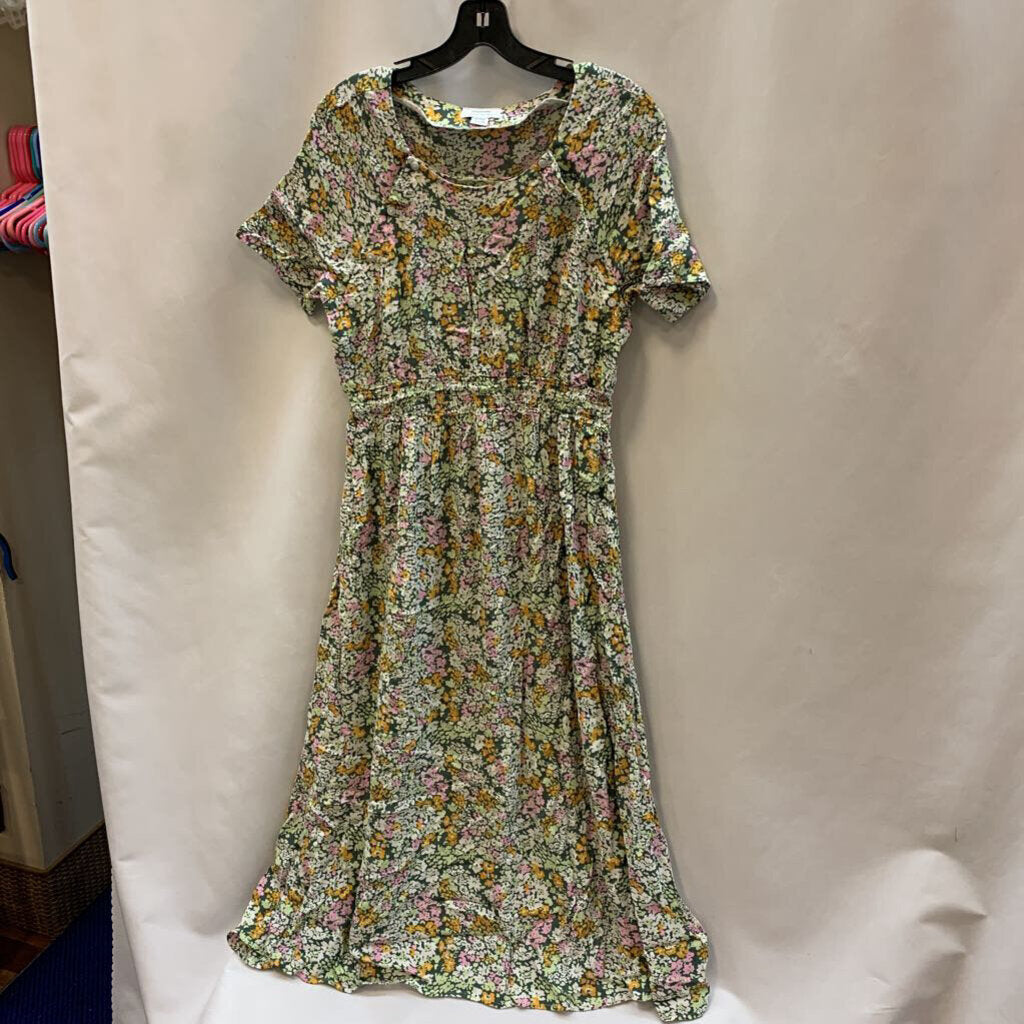 Dress: Maxi Floral Ruched Waist