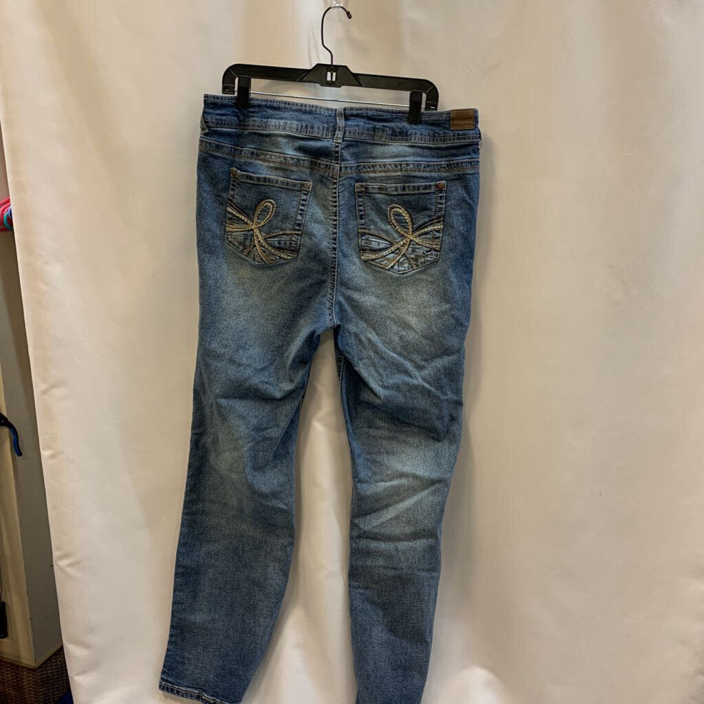 Pants: Curvy Fit Straight Leg Jeans