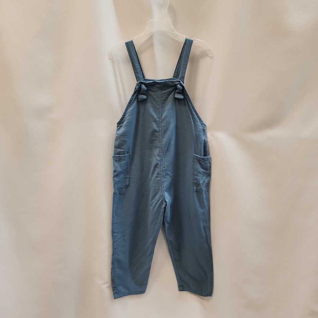Overalls: Side pockets