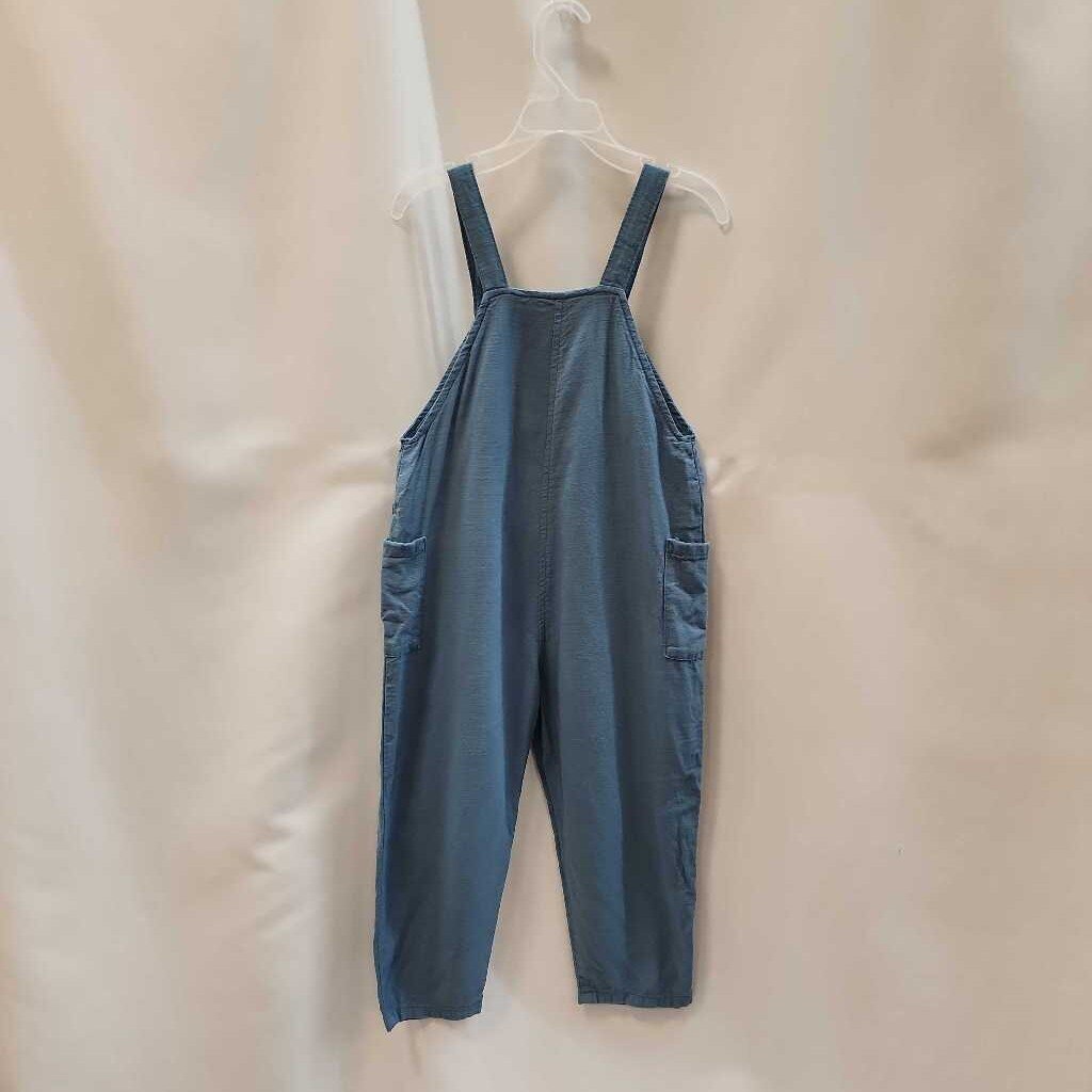 Overalls: Side pockets
