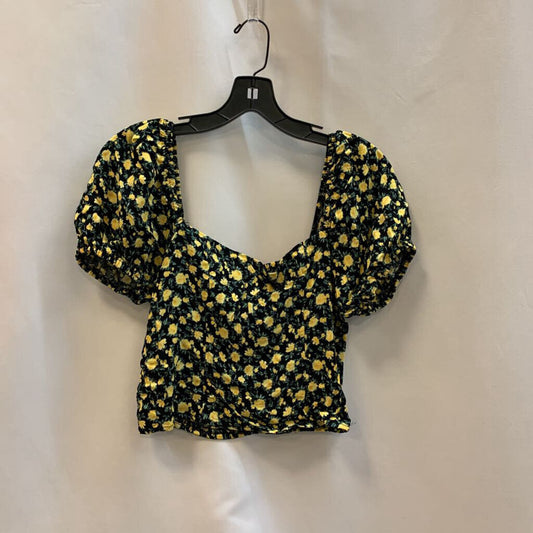 Shirt: Yellow Flowers Crop Top