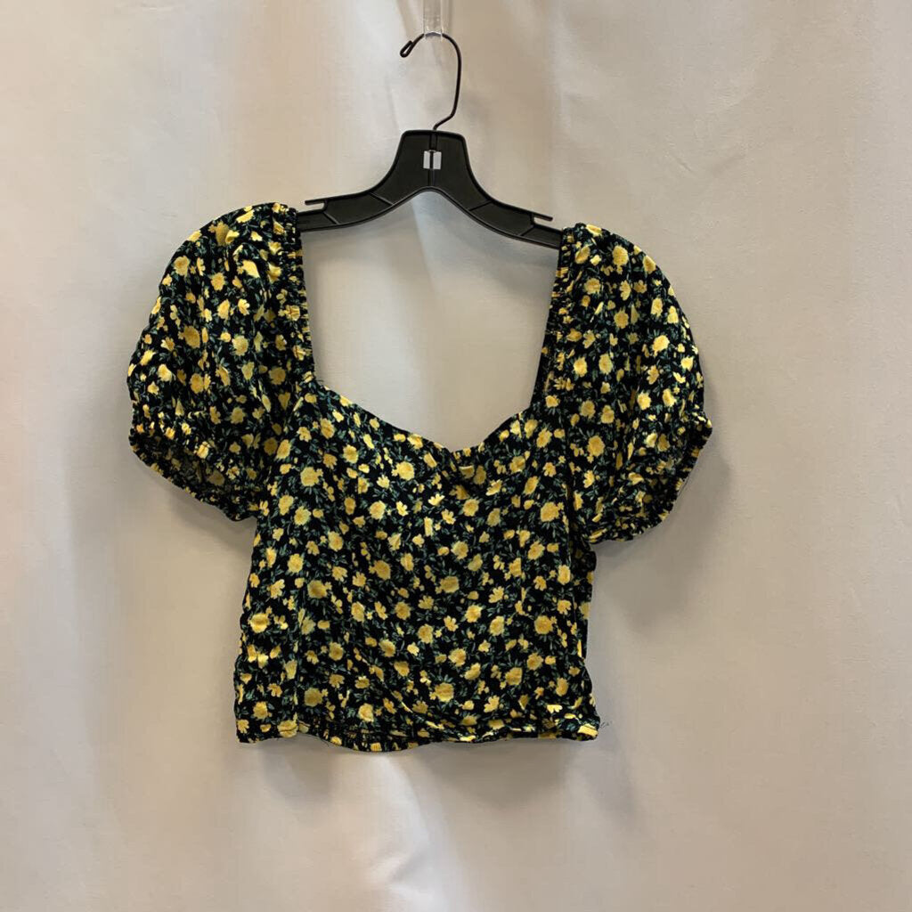 Shirt: Yellow Flowers Crop Top