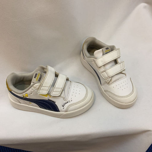Shoes: Peanuts Velcro Woodstock