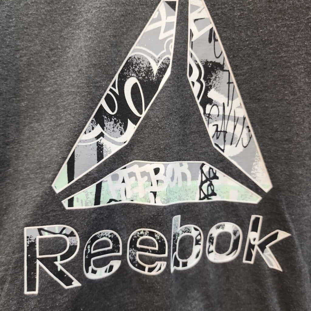 Shirt: Athletic Active Running Graffiti