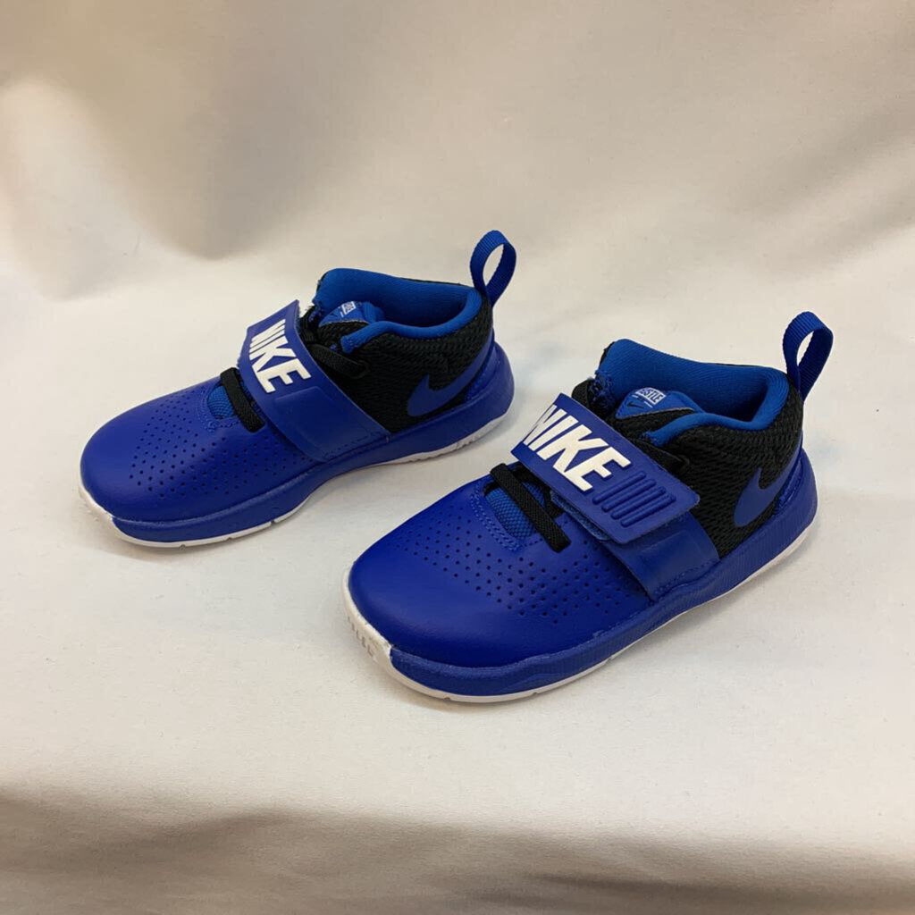 Shoes: Team Hustle D 8 Velcro