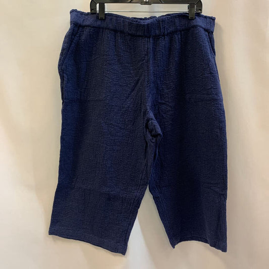 Pants: Cotton Gauze Flower Embroidery Capri