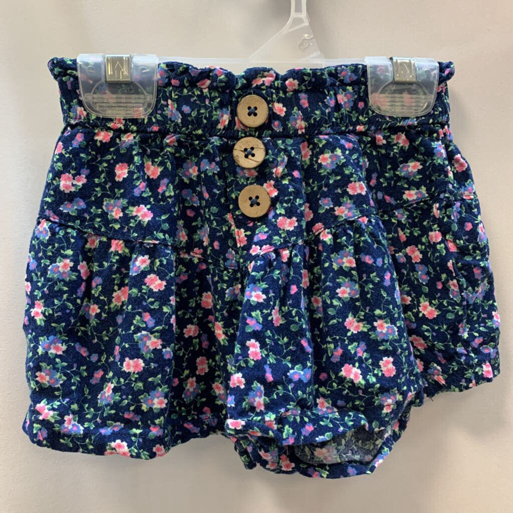 Shorts: Flowers with Wooden Buttons