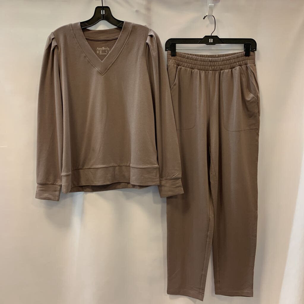 2 Pc Set: V-Neck Shirt with Pants