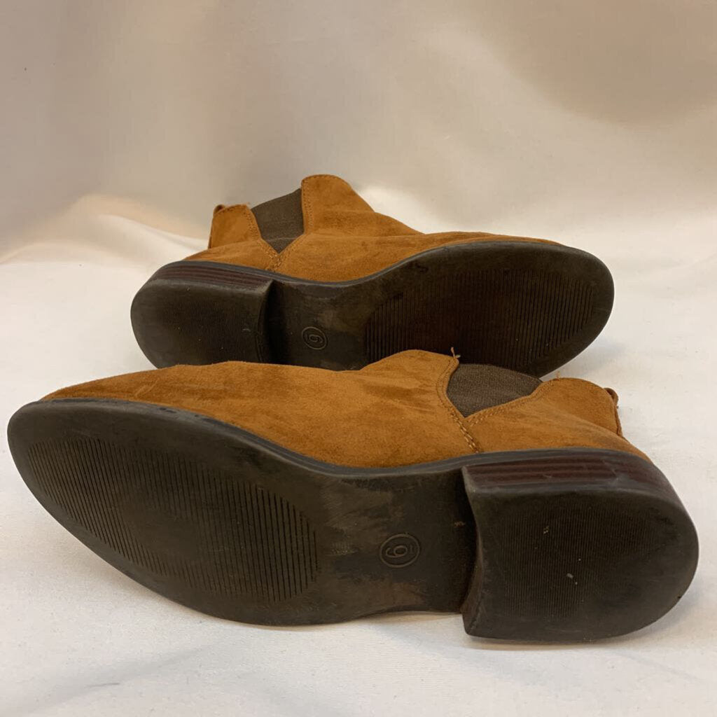 Boots: Faux Suede Leather Ankle