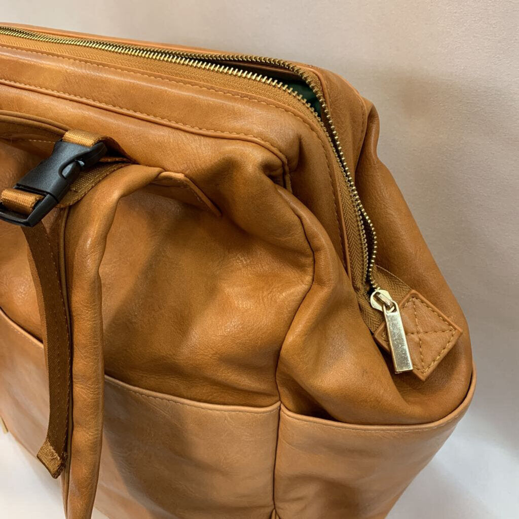 Bag: Leather Backpack Diaper + Changing