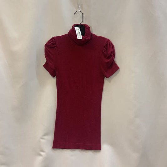 Shirt: Turtle Neck Sweater Short Sleeve