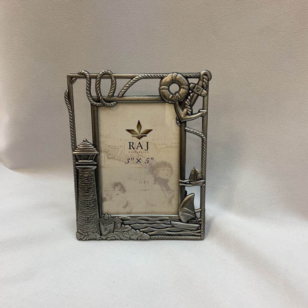 3" x 5" Metal Lighthouse Picture Frame
