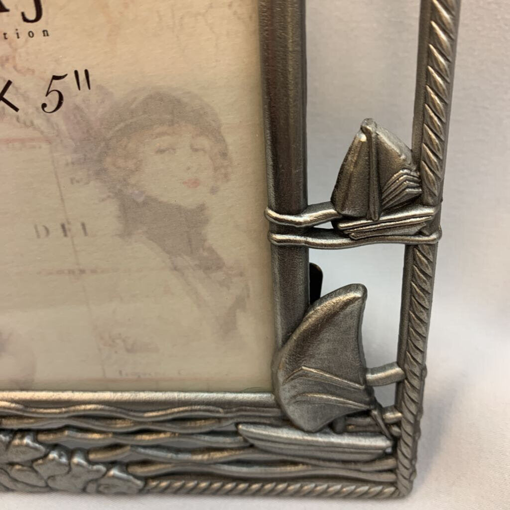 3" x 5" Metal Lighthouse Picture Frame
