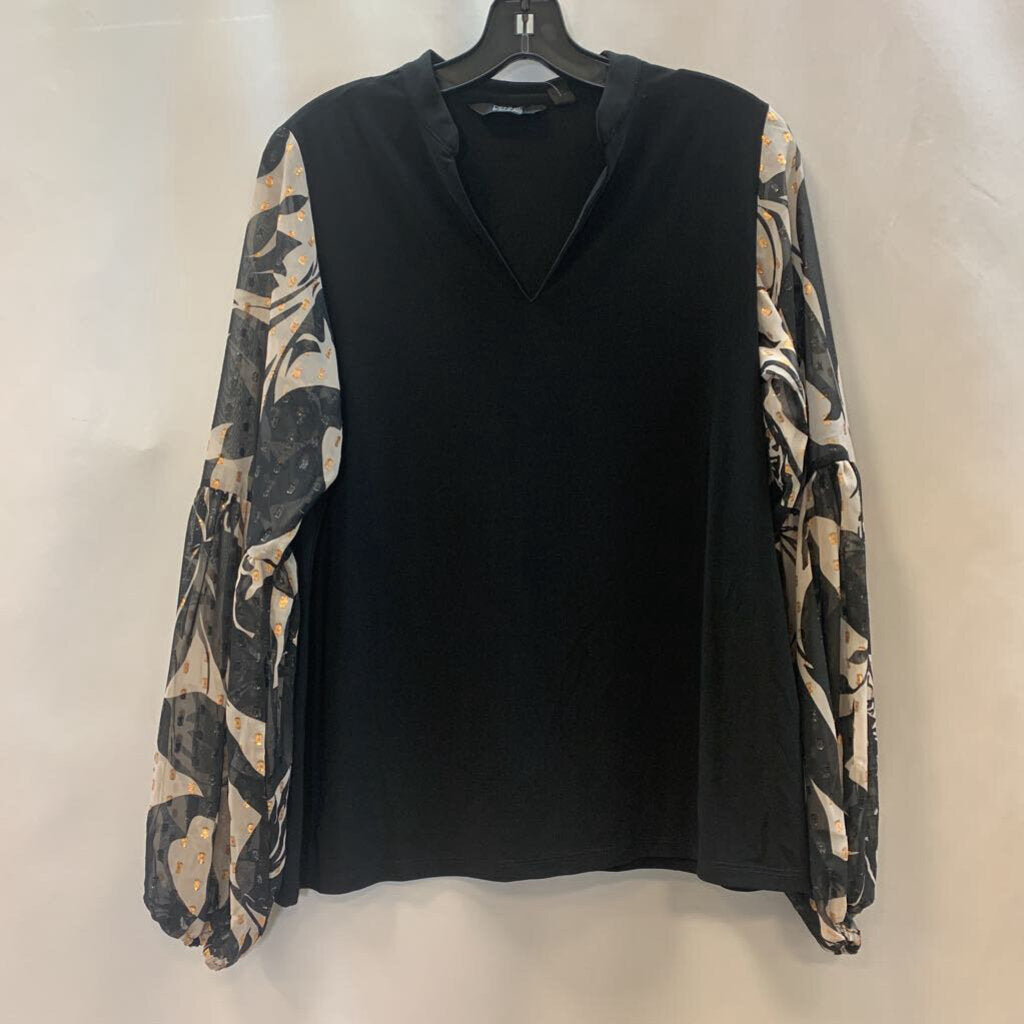 Shirt: Italia Knit Printed Sleeve with Gold Stitching