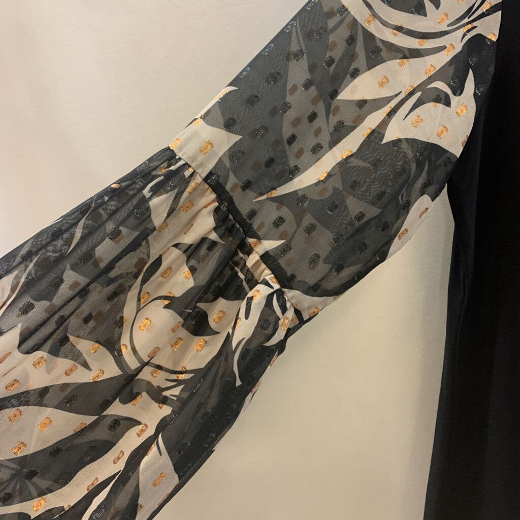 Shirt: Italia Knit Printed Sleeve with Gold Stitching