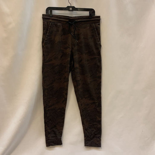 Pants: Camo Joggers