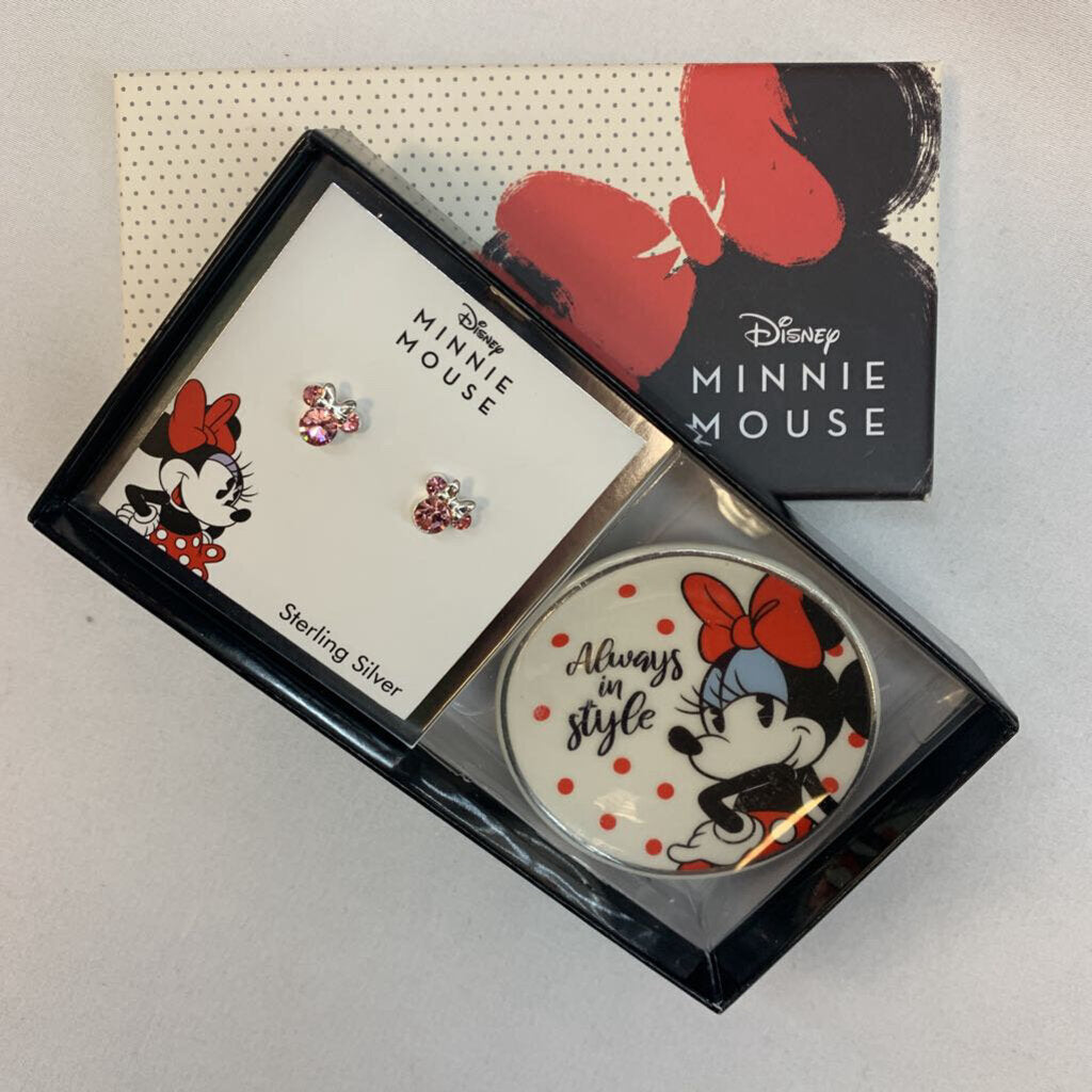 Earrings: Minnie Mouse Sterling Silver Studs